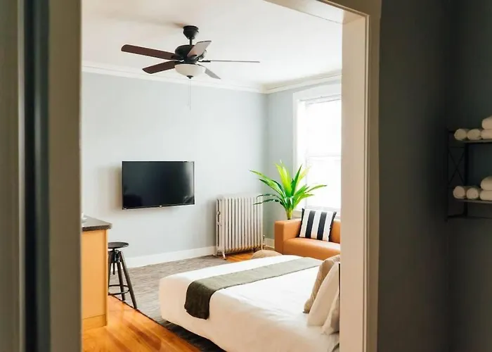 Apartment Well-equipped In The City! - Belmont B13 Chicago